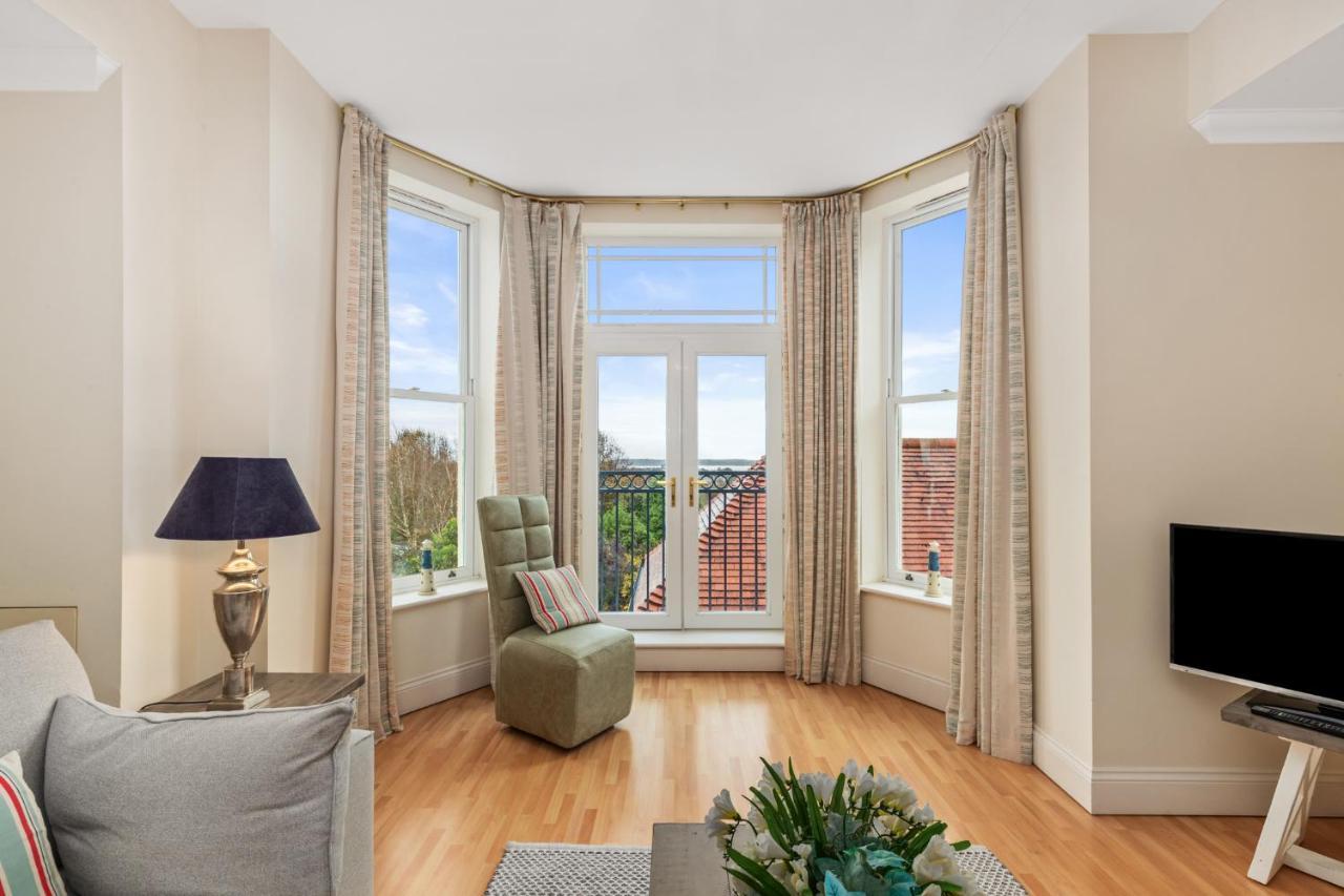 Bryn Y Mor - Tenby Apartment Sea Views Kültér fotó